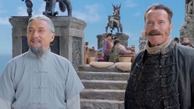 Jackie Chan e Arnold Schwarzenegger em cena do filme A Máscara de Ferro, que está na programação de filmes da semana do SBT