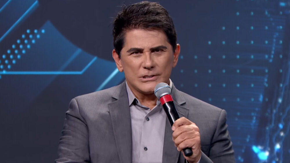 Cesar Filho durante coletiva de imprensa do novo SBT Brasil