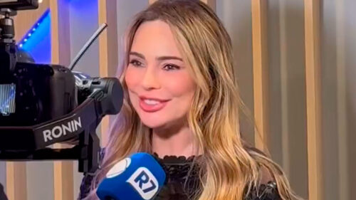 Rachel Sheherazade durante entrevista para a Record