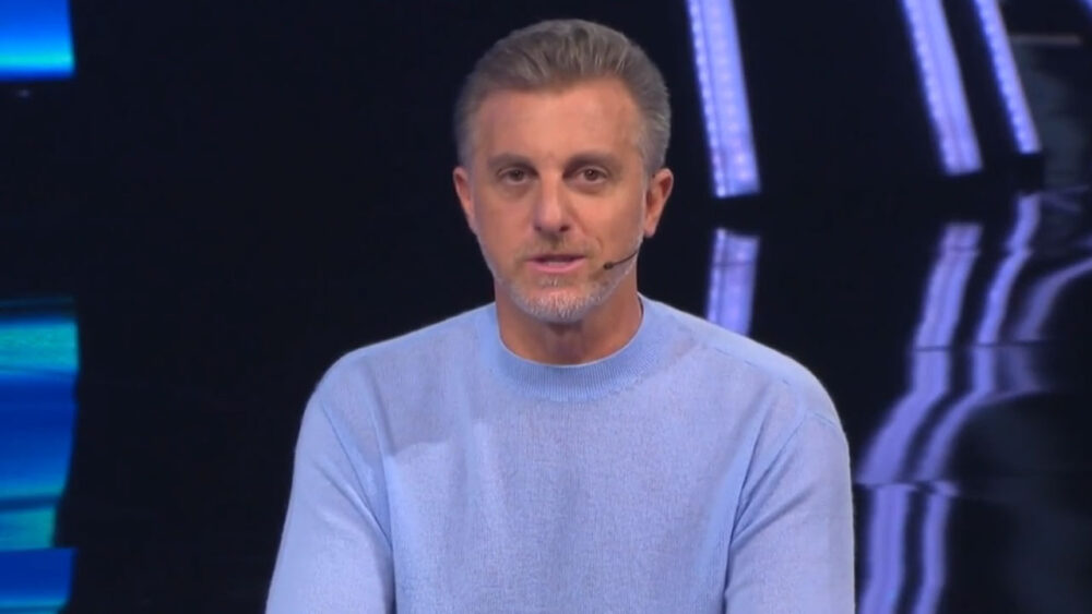 Luciano Huck durante o Domingão