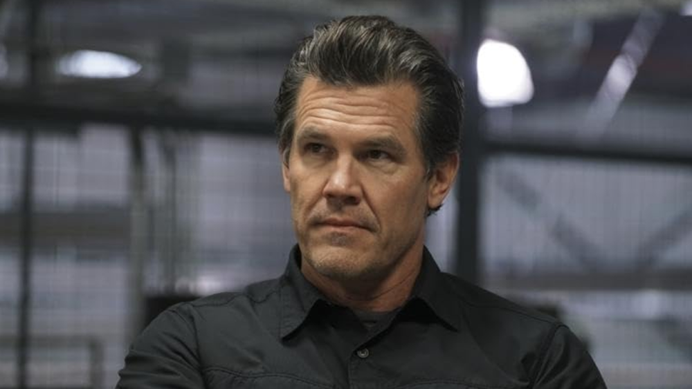 Josh Brolin no filme Sicário: Dia do Soldado, que será exibido pela Record