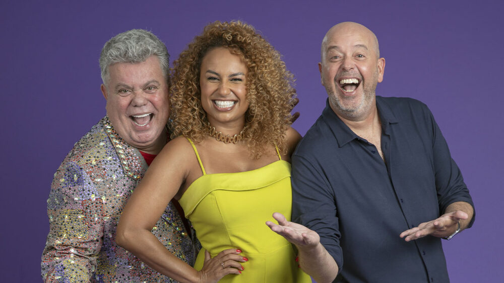 Milton Cunha, Karine Alves e Alex Escobar apresentaram transmissão do Carnaval na Globo