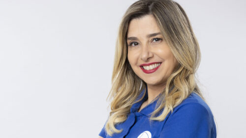 Mylena Ciribelli, que está em negociação com a CNBC Brasil, com uniforme esportivo da Record