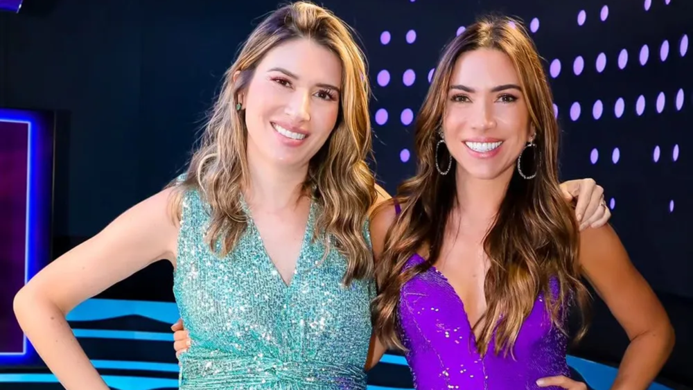 Rebeca e Patricia Abravanel, apresentadoras do Live Show de Ofertas, do SBT