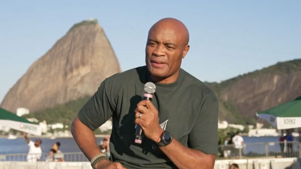 Anderson Silva durante entrevista na Globo