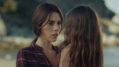 Cansu Dere e Beren Gökyildiz em cena de Mãe, novela turca que será exibida pelo GNT