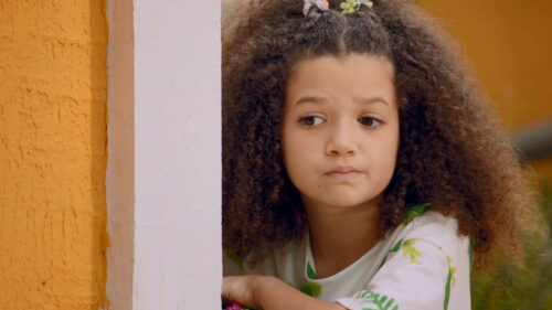 Arlyane Carvalho como Nath em cena da novela A Infância de Romeu e Julieta