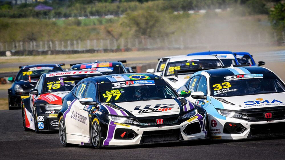 Imagem com carros da TCR South America