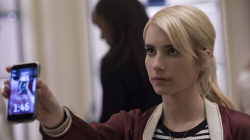 Emma Roberts em Nerve: Um Jogo Sem Regras, filme que será exibido na Record