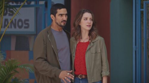 Tom (Renato Góes) e Vênus (Nathalia Dill) em cena da novela Família é Tudo, da Globo
