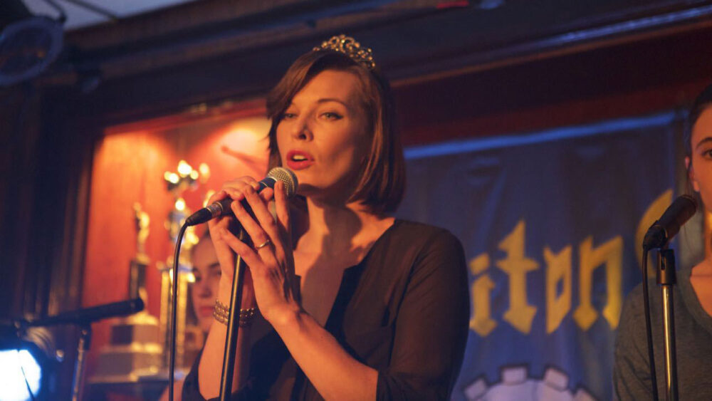 Milla Jovovich em Cymbeline (2014), filme da Band