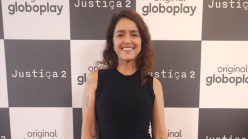 Manuela Dias, autora de Vale Tudo, no lançamento da série Justiça 2