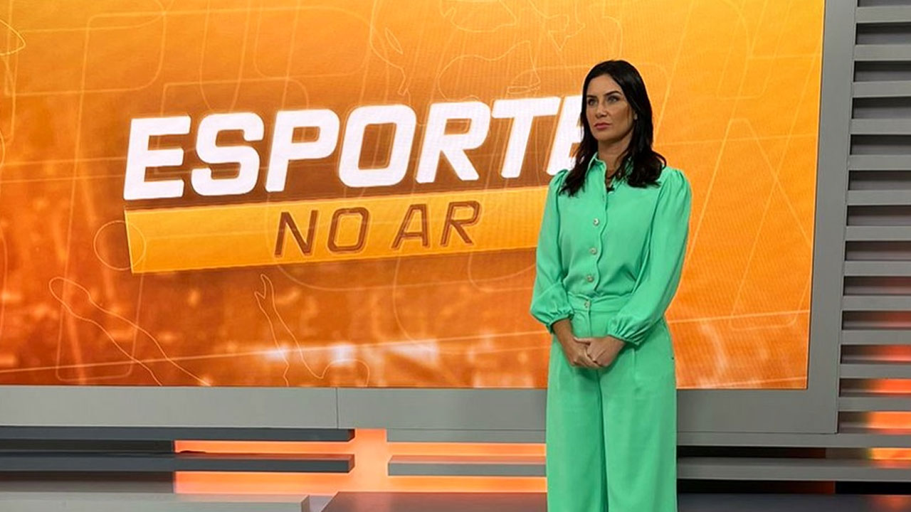 Larissa Erthal durante apresentação do quadro Esporte no Ar no RJ no Ar