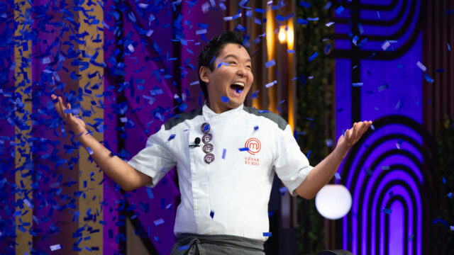 Cesar Yukio comemora vitória no MasterChef Confeitaria