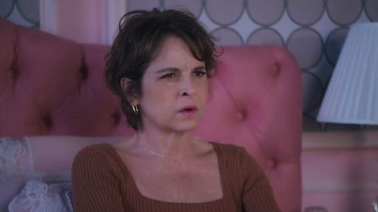 Drica Moraes como Joyce na novela Volta por Cima
