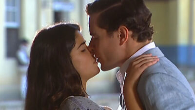 Zuca (Vanessa Giácomo) e Luís Jerônimo (Daniel de Oliveira) em cena de beijo em Cabocla