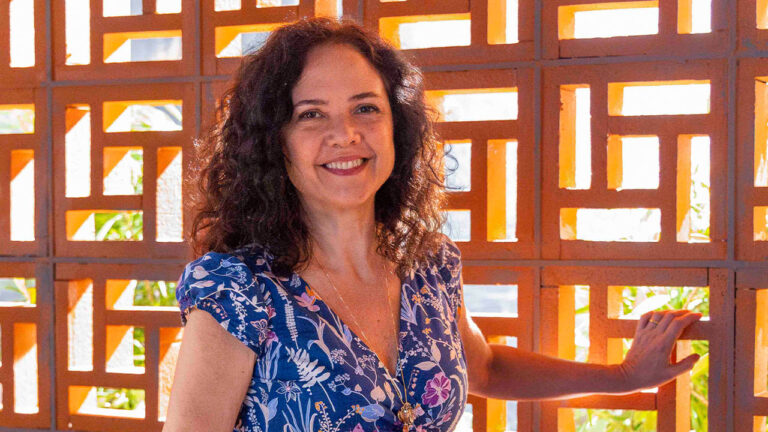 Tereza Seiblitz como Doralice na novela Volta por Cima