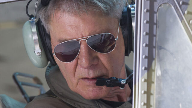 Harrison Ford em Os Mercenários 3 (2014), filme que a Record exibe nesta semana