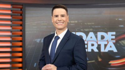 Luiz Bacci no cenário do Cidade Alerta na Record