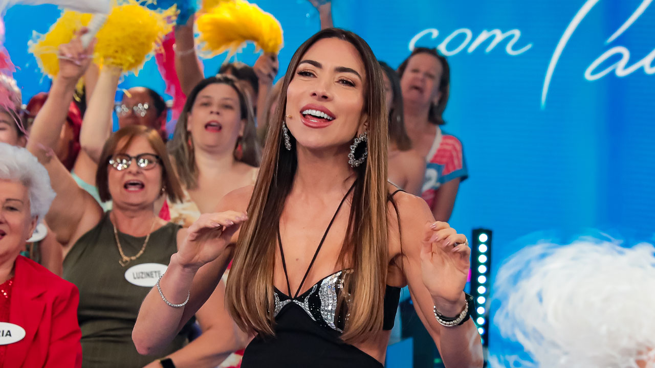 Patricia Abravanel durante a apresentação do Programa Silvio Santos, que conquistou alta audiência no SBT