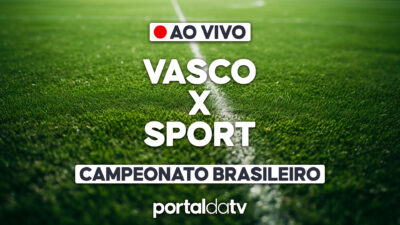 Arte com os dizeres Vasco x Sport ao vivo pelo Campeonato Brasileiro sobre campo de futebol