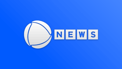 Logotipo da Record News com fundo de degradê azul e texto News ao lado do símbolo da emissora