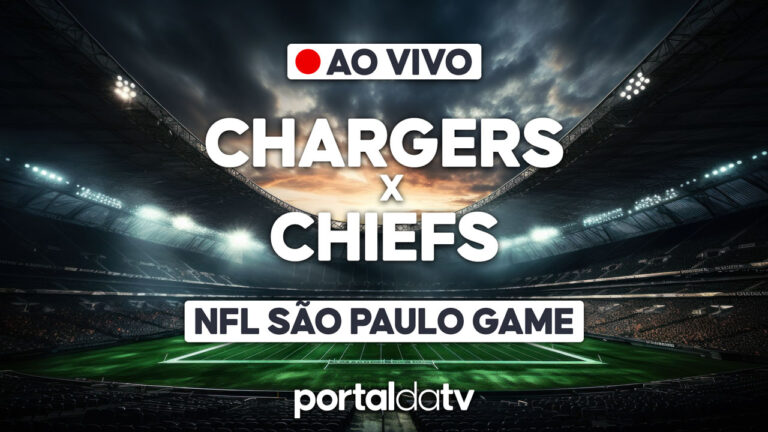 Anúncio do jogo Chargers x Chiefs no NFL São Paulo Game com transmissão ao vivo no estádio iluminado