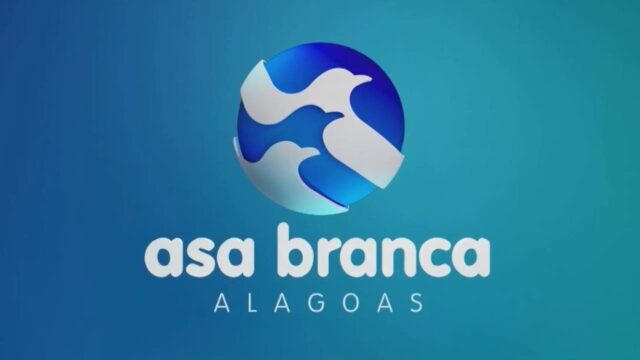 Logo da Asa Branca com o nome da emissora e duas aves brancas em um círculo azul-claro em fundo degradê