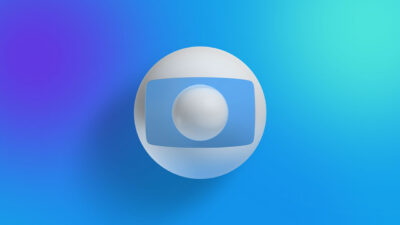 Logotipo 3D da Globo centralizado em formato de esfera branca com tela azul e fundo em degradê azul e roxo