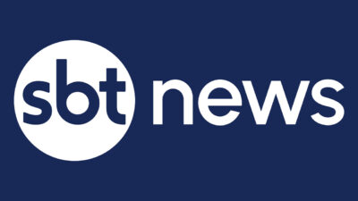 Logo do SBT News, letras minúsculas "sbt" em branco dentro de um círculo e "news" ao lado em destaque no fundo azul para telejornalismo