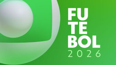 Logotipo 3D da Globo estilizado em tons de verde ao lado do texto Futebol 2026 escrito em letras brancas, arte gráfica sobre fundo verde degradê claro