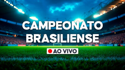 Estádio de futebol iluminado à noite com gramado em destaque, texto centralizado Campeonato Brasiliense e selo branco com círculo vermelho escrito ao vivo