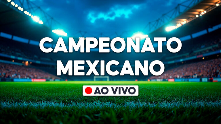 Gramado de estádio de futebol em primeiro plano, fundo com arquibancadas lotadas e refletores, texto central escrito Campeonato Mexicano em branco
