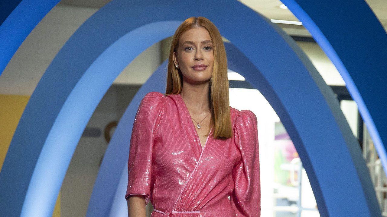 Marina Ruy Barbosa nos bastidores da gravação da mensagem de fim de ano da Globo